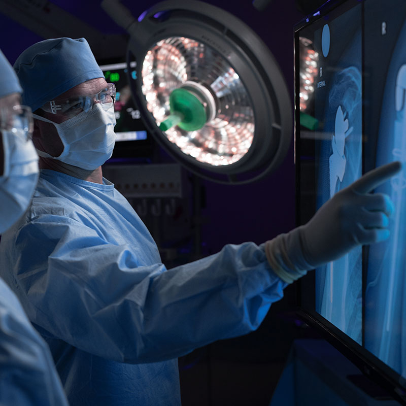 Advita Ortho Surgeons looking at Shoulder Xrays